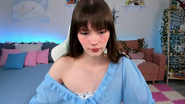 Zoe Vee online show from 07-18-26, 03:54