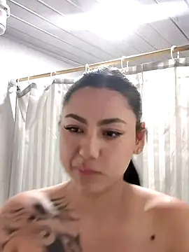 Megara 25 online show from 10-25-25, 01:13