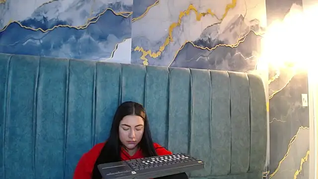 Snapshot of Megara_25 chatting on 05-11-26, 04:04 Megara 25 online show from 05-11-26, 04:04