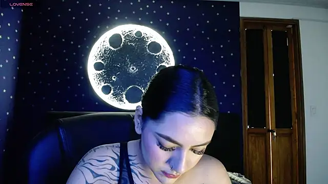 Megara 25 online show from 06-22-26, 02:47