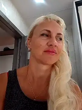 KissMiSveet online show from 09-10-25, 02:50