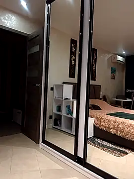 KissMiSveet online show from 09-12-25, 04:40