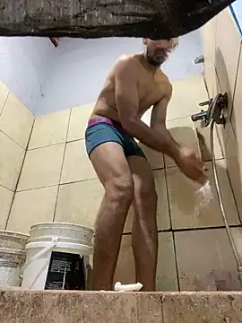 Emabracamonte95 online show from 11-07-25, 08:20