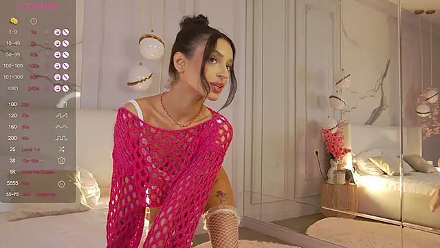 AdoraCortes online show from 10-17-25, 04:59