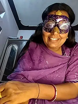 Snapshot of sexy_aaru chatting on 07-19-26, 05:38 sexy aaru online show from 07-19-26, 05:38