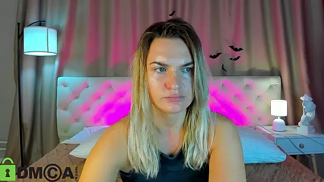 Marie Ellie online show from 11-10-25, 01:26