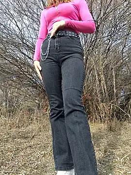 YOOUR EVAA online show from 10-24-25, 08:55