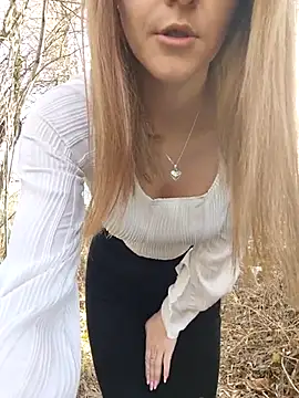 YOOUR EVAA online show from 11-09-25, 09:18