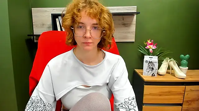 juicyPenny online show from 09-17-25, 06:26