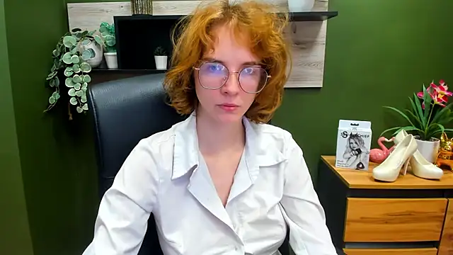 juicyPenny online show from 10-13-25, 06:24