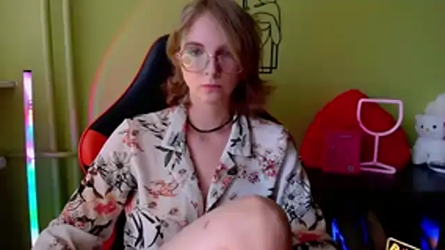 Snapshot of juicyPenny chatting on 06-08-26, 04:40 juicyPenny online show from 06-08-26, 04:40
