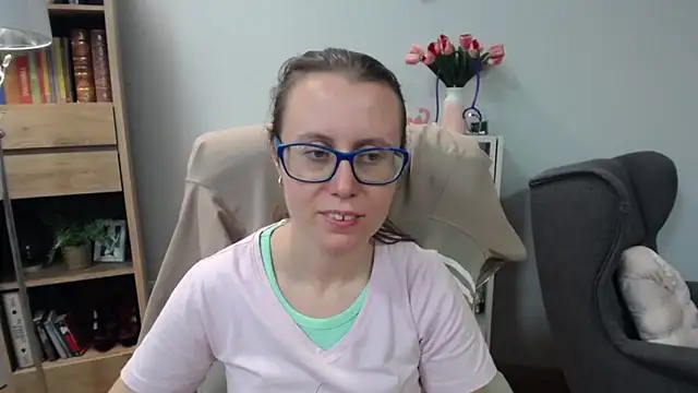 sweetxLizzy online show from 05-28-26, 04:54