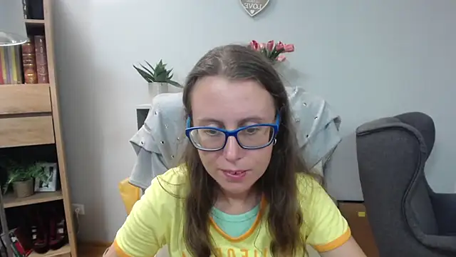 Snapshot of sweetxLizzy chatting on 07-27-26, 04:19 sweetxLizzy online show from 07-27-26, 04:19