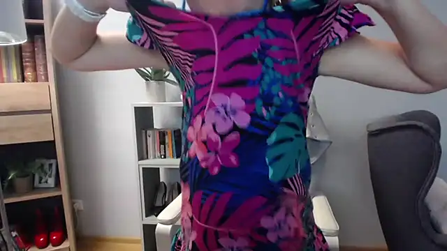 Snapshot of sweetxLizzy chatting on 07-30-26, 04:33 sweetxLizzy online show from 07-30-26, 04:33