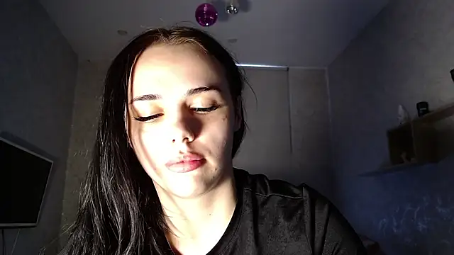 Snapshot of Kseni_a chatting on 05-14-26, 10:55 Kseni a online show from 05-14-26, 10:55