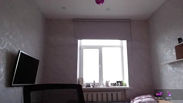 Snapshot of Kseni_a chatting on 06-03-26, 05:21 Kseni a online show from 06-03-26, 05:21