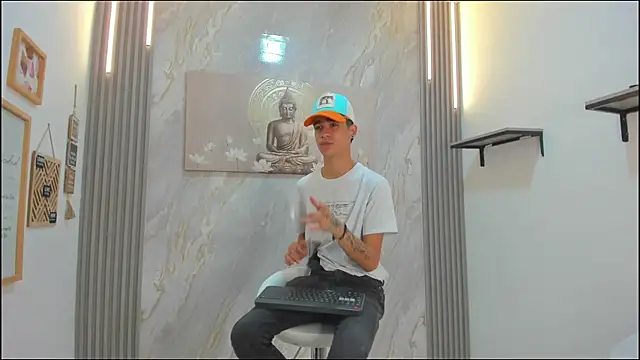 TWINKS BOYS1 online show from 01-11-26, 07:30