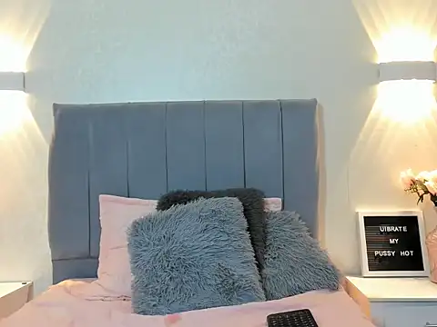 Emiily cooper x online show from 09-21-25, 08:43