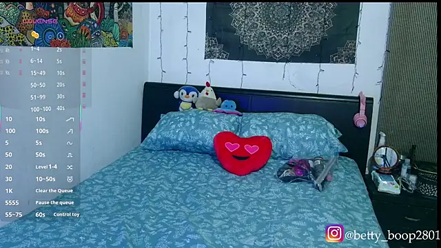 bettyboo2801 online show from 01-11-26, 06:29