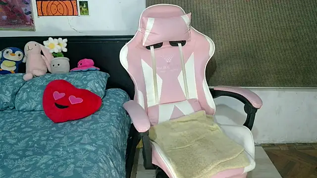 bettyboo2801 online show from 07-28-26, 05:25