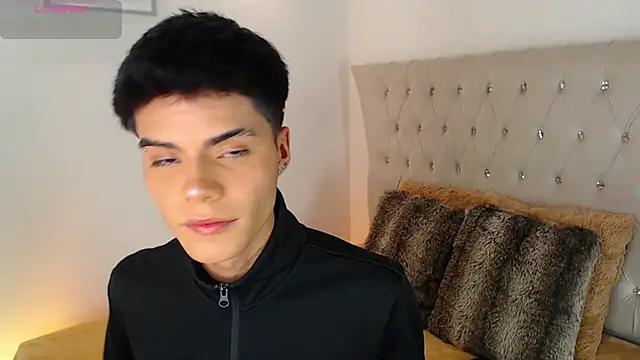 Dulcey  online show from 10-04-25, 04:21