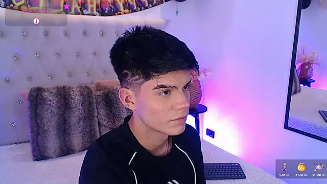 Dulcey  online show from 10-14-25, 04:24