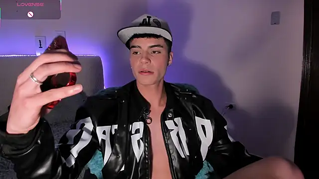 Dulcey  online show from 04-22-26, 11:12