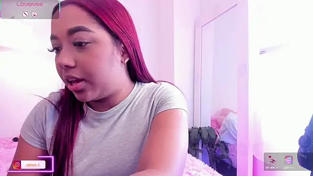 Snapshot of _Zahara_ chatting on 09-27-25, 05:18 Zahara online show from 09-27-25, 05:18