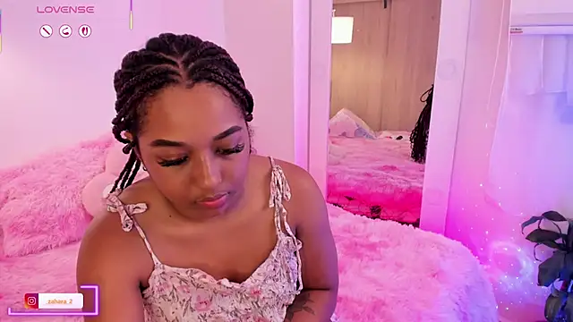 Snapshot of _Zahara_ chatting on 11-04-25, 11:26 Zahara online show from 11-04-25, 11:26