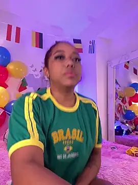  Zahara  online show from 06-16-26, 10:56