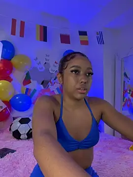  Zahara  online show from 06-18-26, 11:20