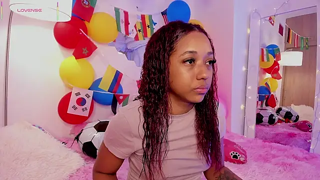  Zahara  online show from 06-28-26, 11:11