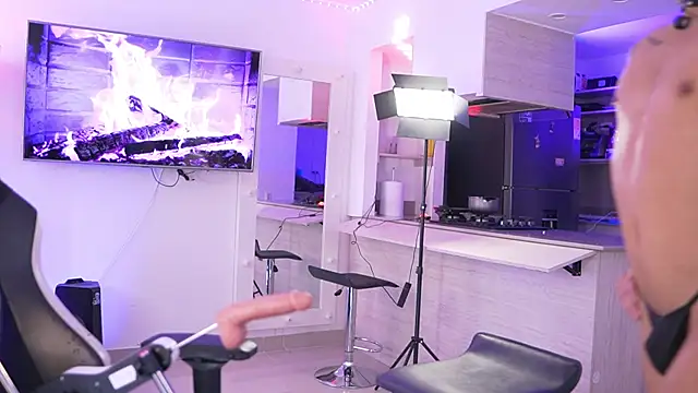 Snapshot of sebas_palacioo chatting on 09-23-25, 08:34 sebas palacioo online show from 09-23-25, 08:34