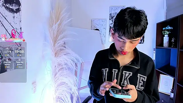 Jim twink online show from 11-25-25, 07:47