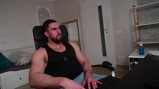 IvanHydee online show from 03-27-26, 05:46