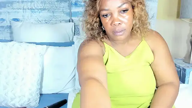 Snapshot of Jess555 chatting on 11-19-25, 10:48 Jess555 online show from 11-19-25, 10:48