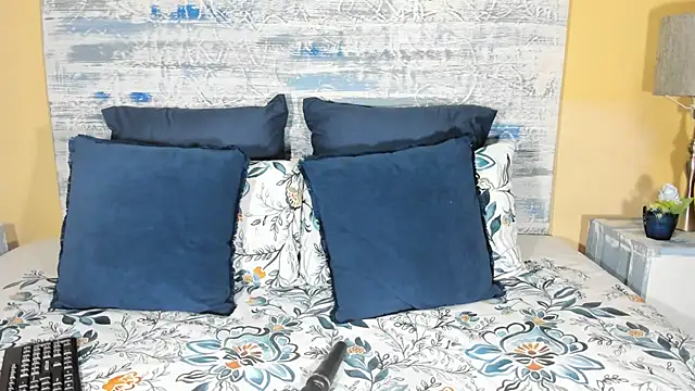 Snapshot of Jess555 chatting on 11-26-25, 08:48 Jess555 online show from 11-26-25, 08:48