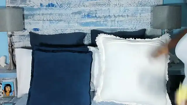 Jess555 online show from 04-11-26, 02:21