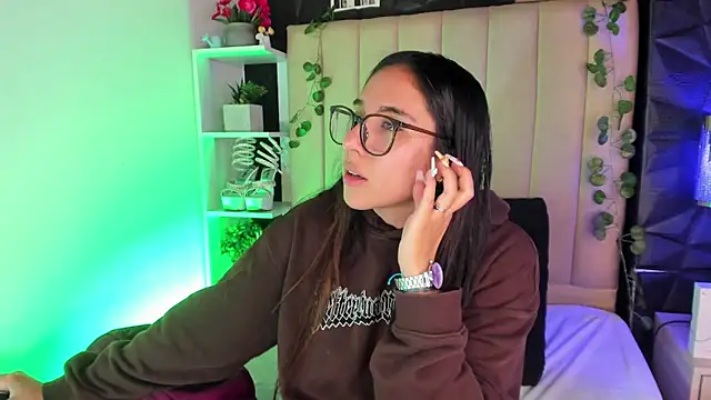 Bonnali lune online show from 02-05-26, 10:03