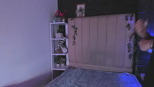 Bonnali lune online show from 02-09-26, 07:40