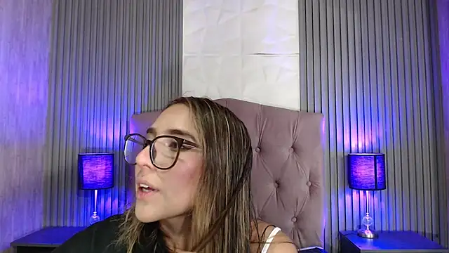 Bonnali lune online show from 03-01-26, 04:03