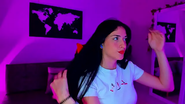 Snapshot of ZoeValencia1 chatting on 03-04-26, 12:33 ZoeValencia1 online show from 03-04-26, 12:33