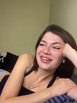 Snapshot of Cute_Erika chatting on 10-12-25, 04:28 Cute Erika online show from 10-12-25, 04:28