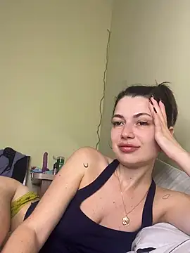 Snapshot of Cute_Erika chatting on 10-24-25, 10:11 Cute Erika online show from 10-24-25, 10:11