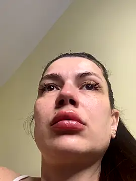 Snapshot of Cute_Erika chatting on 10-26-25, 10:32 Cute Erika online show from 10-26-25, 10:32