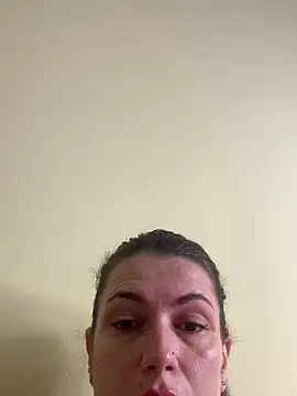 Snapshot of Cute_Erika chatting on 11-19-25, 10:15 Cute Erika online show from 11-19-25, 10:15