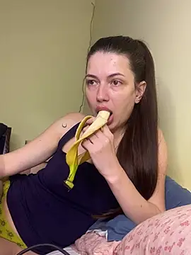 Snapshot of Cute_Erika chatting on 11-30-25, 12:42 Cute Erika online show from 11-30-25, 12:42