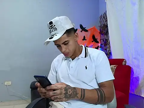 sweet Brunettes01 online show from 10-18-25, 11:16
