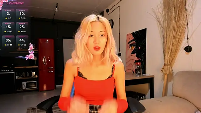 Snapshot of Korean_blink chatting on 10-08-25, 05:10 Korean blink online show from 10-08-25, 05:10