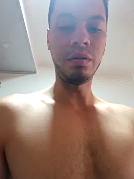 Snapshot of josrenyerz chatting on 02-16-26, 12:56 josrenyerz online show from 02-16-26, 12:56